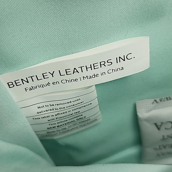 TRACKER Black Travel Foldover Hanging Carry Case Multi Compartments - Picture 11 of 14